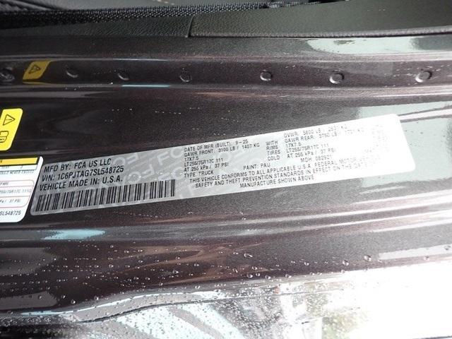 new 2025 Jeep Gladiator car, priced at $48,386