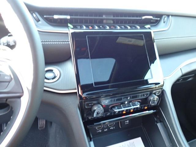 new 2025 Jeep Grand Cherokee L car, priced at $43,668