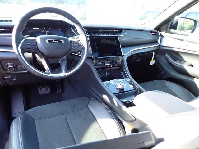 new 2025 Jeep Grand Cherokee L car, priced at $43,668