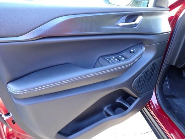 new 2025 Jeep Grand Cherokee L car, priced at $43,668