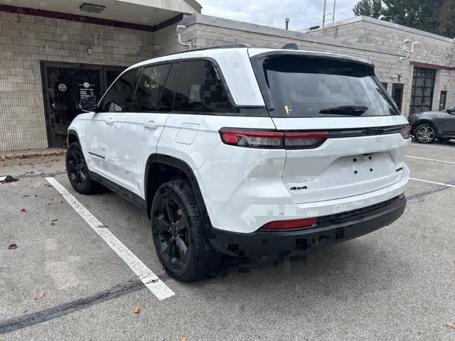 used 2023 Jeep Grand Cherokee car, priced at $31,679