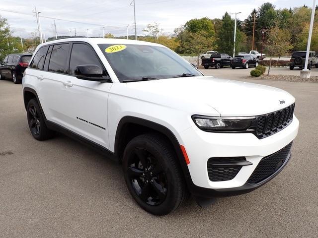 used 2023 Jeep Grand Cherokee car, priced at $28,886