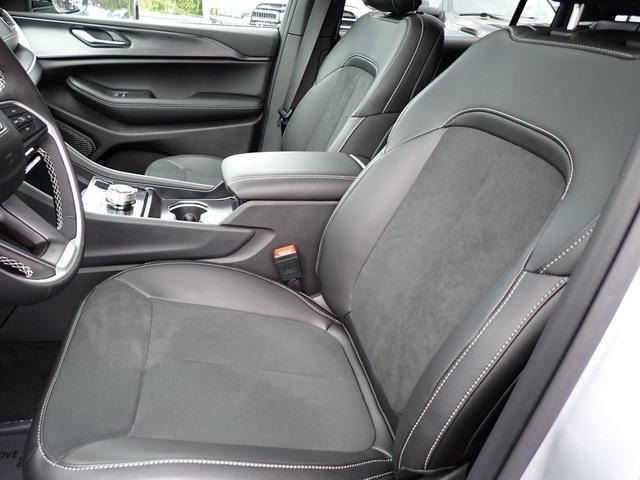 new 2025 Jeep Grand Cherokee L car, priced at $40,564