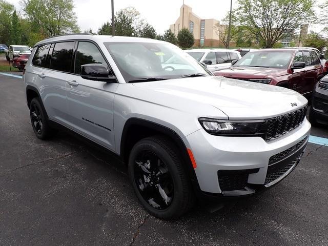 new 2025 Jeep Grand Cherokee L car, priced at $40,564