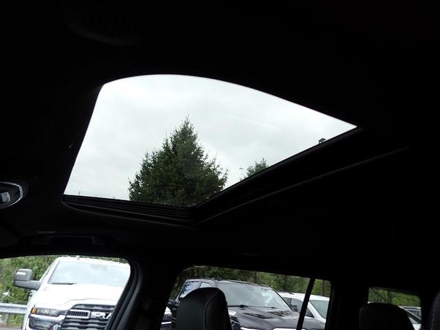 new 2025 Jeep Grand Cherokee L car, priced at $40,564