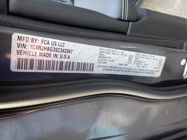 new 2025 Jeep Grand Cherokee car, priced at $43,837