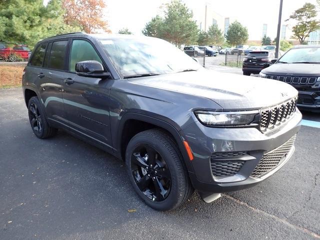 new 2025 Jeep Grand Cherokee car, priced at $43,837