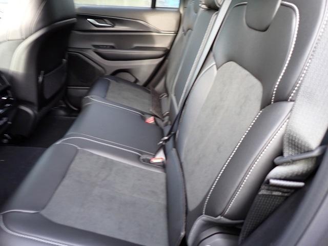 new 2025 Jeep Grand Cherokee car, priced at $43,837