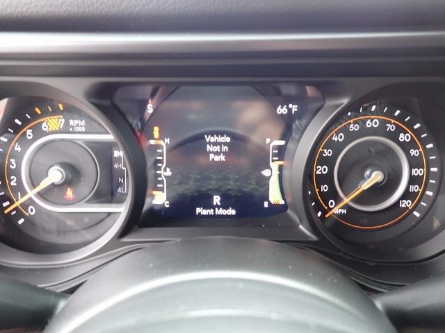 new 2025 Jeep Wrangler car, priced at $44,457