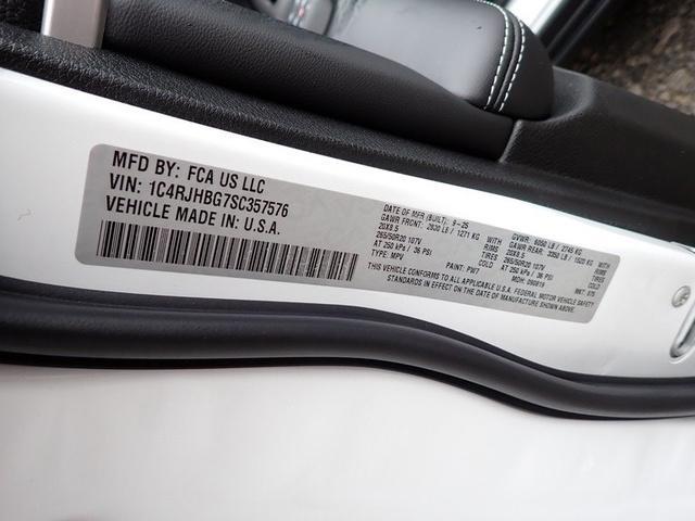 new 2025 Jeep Grand Cherokee car, priced at $45,135