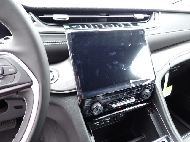 new 2025 Jeep Grand Cherokee car, priced at $45,135