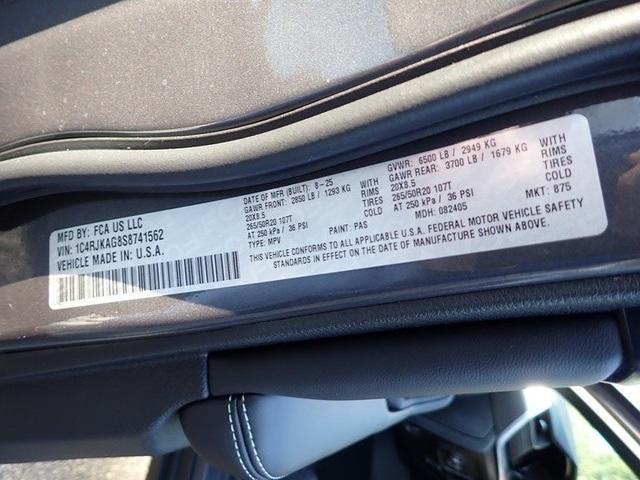 new 2025 Jeep Grand Cherokee L car, priced at $43,668