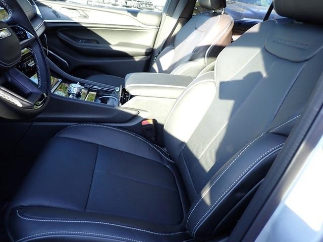 new 2025 Jeep Grand Cherokee car, priced at $59,554