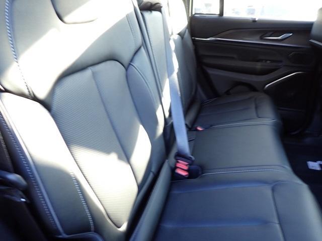 new 2025 Jeep Grand Cherokee car, priced at $59,554