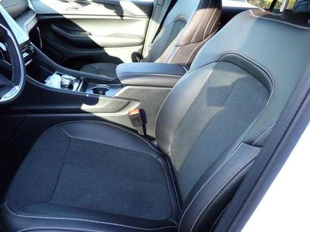 new 2025 Jeep Grand Cherokee L car, priced at $43,143