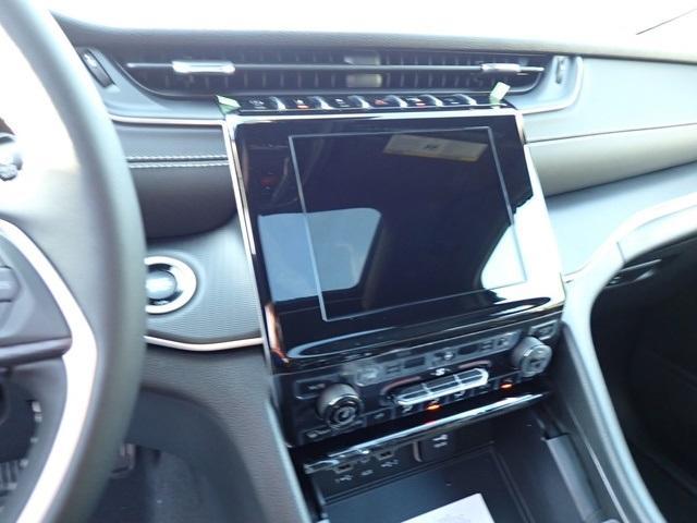 new 2025 Jeep Grand Cherokee L car, priced at $43,143