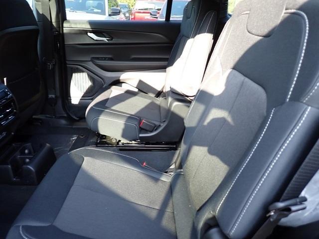 new 2025 Jeep Grand Cherokee L car, priced at $33,459