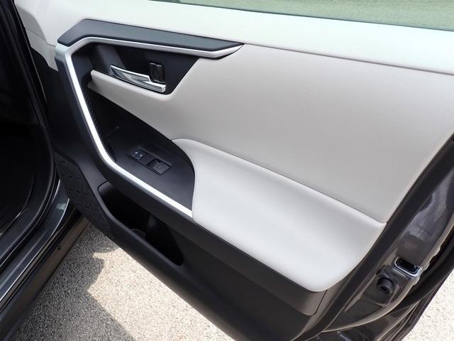 used 2022 Toyota RAV4 car, priced at $27,757