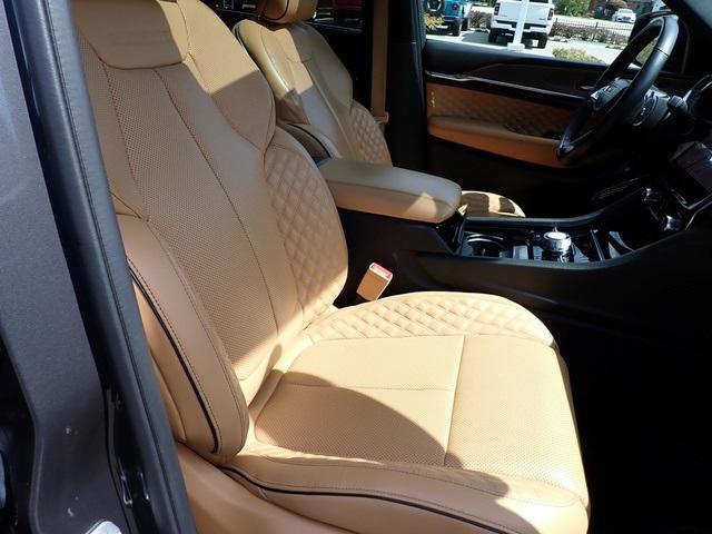 used 2022 Jeep Grand Cherokee car, priced at $34,921