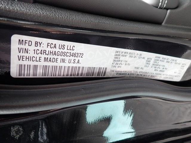 new 2025 Jeep Grand Cherokee car, priced at $35,034