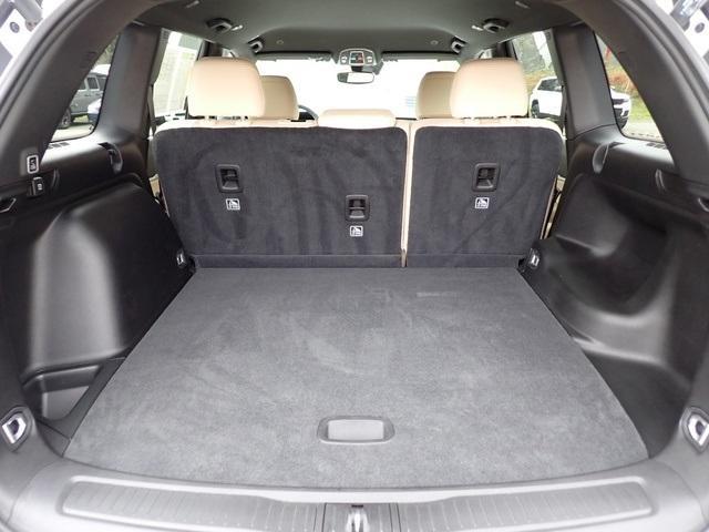 used 2024 Jeep Grand Cherokee car, priced at $38,129