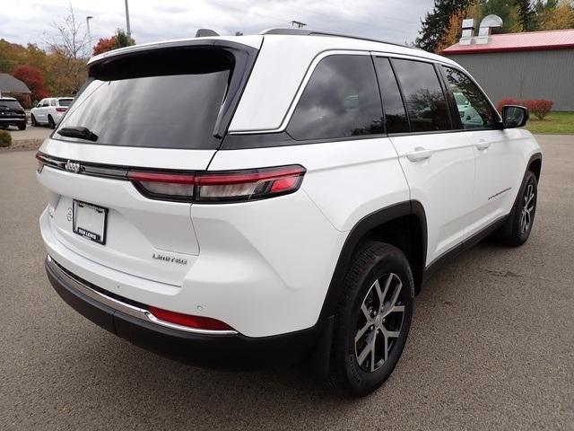 used 2024 Jeep Grand Cherokee car, priced at $38,129