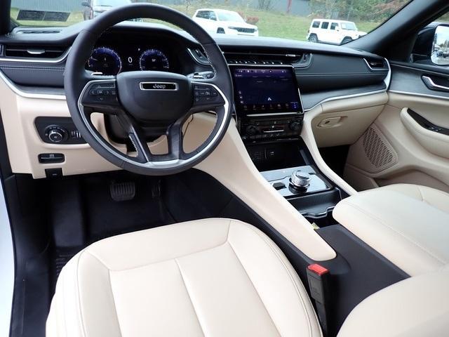 used 2024 Jeep Grand Cherokee car, priced at $38,129