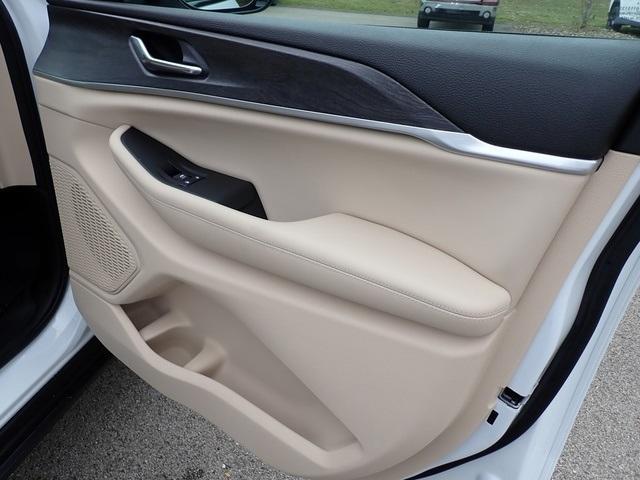 used 2024 Jeep Grand Cherokee car, priced at $38,129