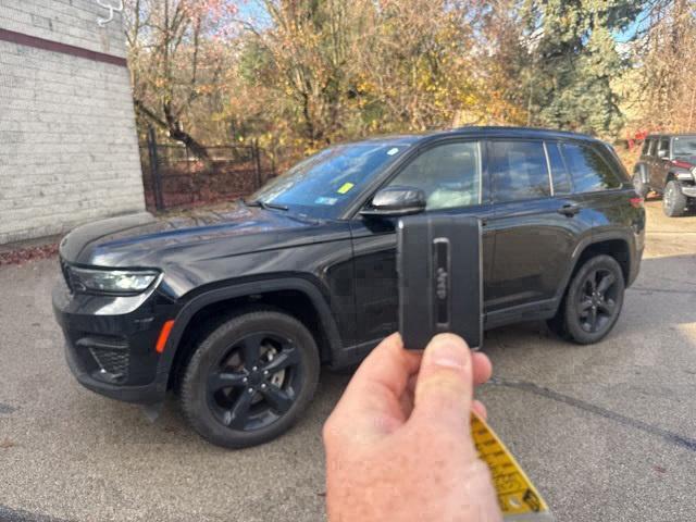 used 2023 Jeep Grand Cherokee car, priced at $26,230