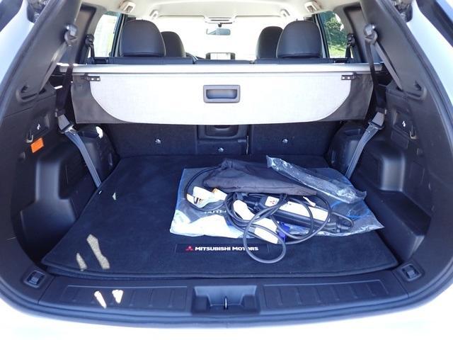 used 2023 Mitsubishi Outlander PHEV car, priced at $25,359