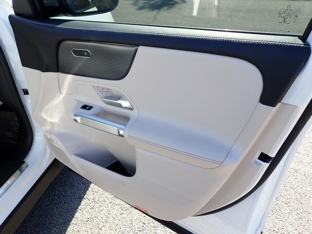 used 2022 Mercedes-Benz GLB 250 car, priced at $30,076