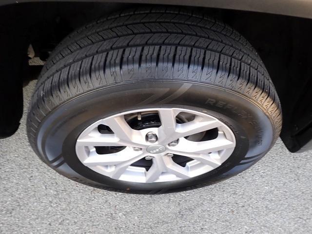 used 2022 Jeep Grand Cherokee L car, priced at $30,824