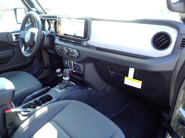 new 2025 Jeep Wrangler car, priced at $41,709