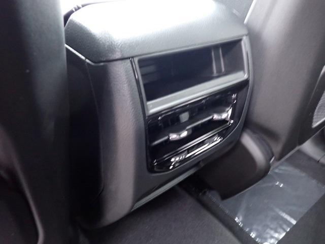 new 2025 Jeep Grand Cherokee car, priced at $43,837