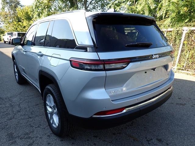 new 2025 Jeep Grand Cherokee car, priced at $33,125