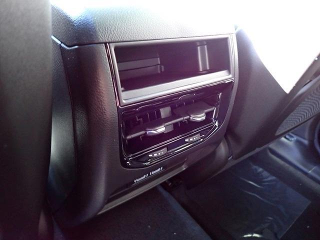 new 2025 Jeep Grand Cherokee car, priced at $33,125