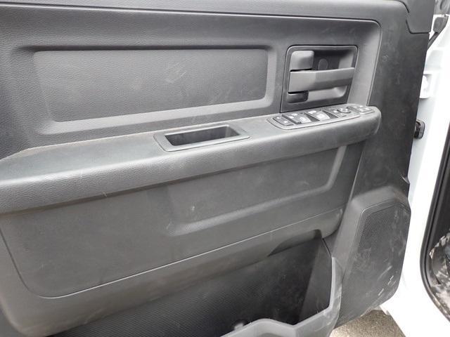 new 2024 Ram 3500 car, priced at $60,932