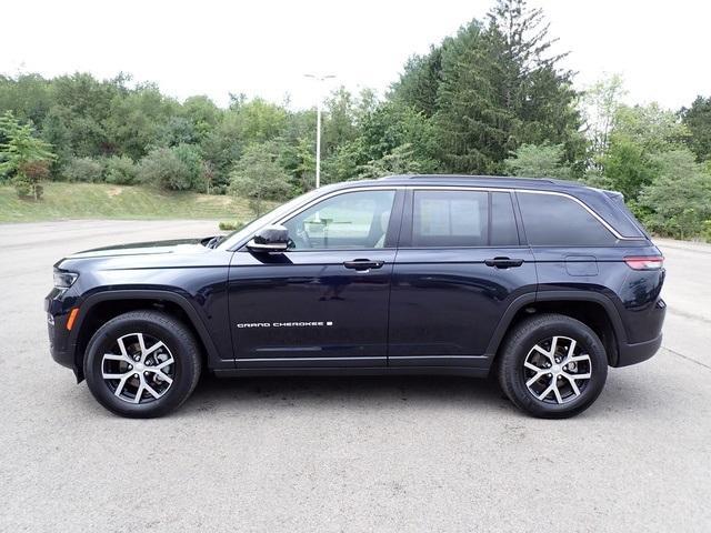 used 2024 Jeep Grand Cherokee car, priced at $35,162