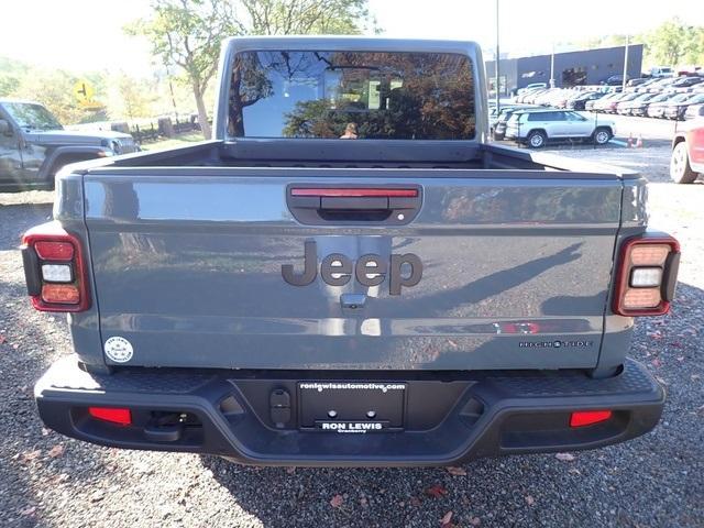 new 2025 Jeep Gladiator car, priced at $48,386