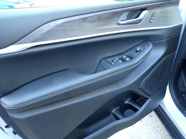 new 2025 Jeep Grand Cherokee car, priced at $43,268