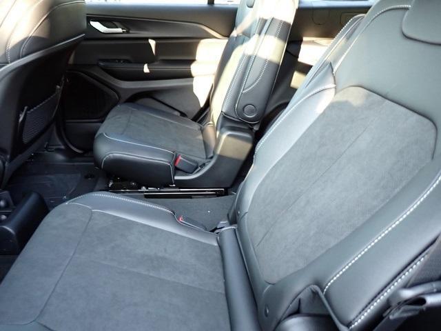 new 2025 Jeep Grand Cherokee L car, priced at $43,668