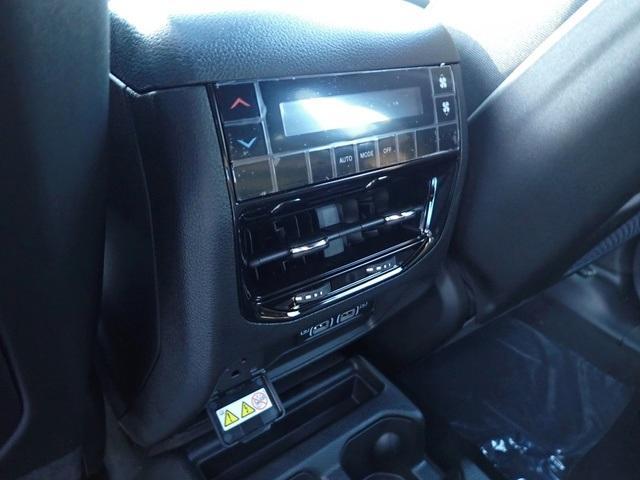 new 2025 Jeep Grand Cherokee L car, priced at $43,668