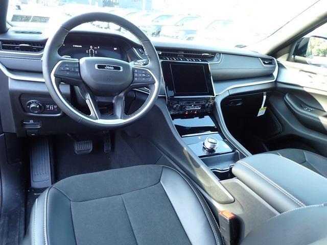 new 2025 Jeep Grand Cherokee L car, priced at $43,668