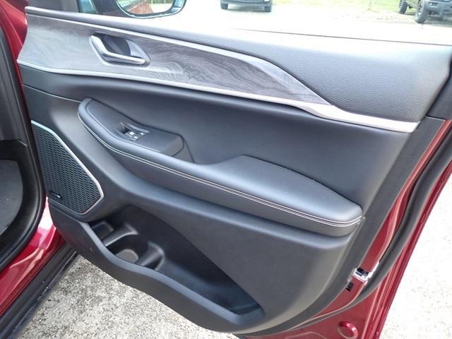 used 2023 Jeep Grand Cherokee car, priced at $32,845