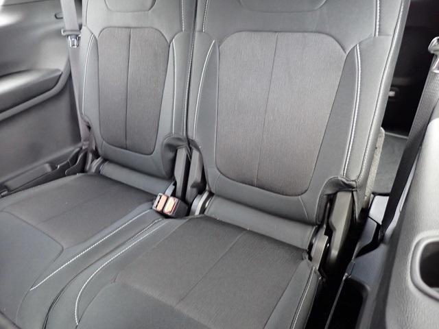 new 2025 Jeep Grand Cherokee L car, priced at $33,974