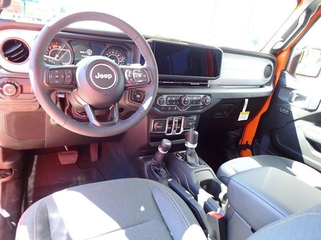 new 2025 Jeep Wrangler car, priced at $45,428