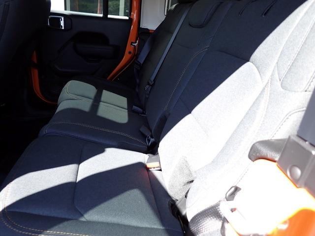 new 2025 Jeep Wrangler car, priced at $45,428