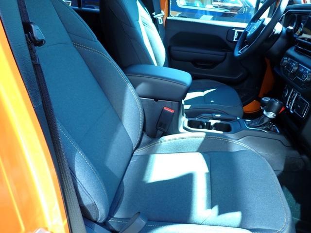 new 2025 Jeep Wrangler car, priced at $45,428