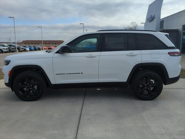 new 2024 Jeep Grand Cherokee car, priced at $45,944