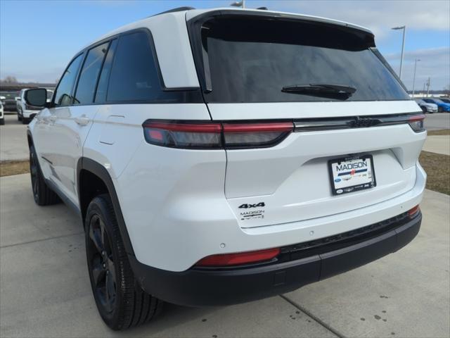 new 2024 Jeep Grand Cherokee car, priced at $45,944